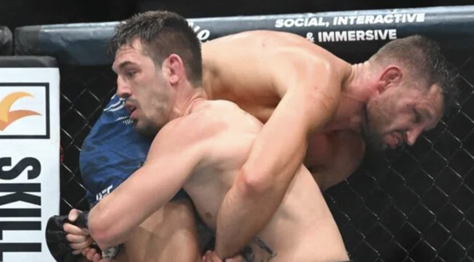 UFC Vancouver Results: Brendan Allen “fraud-checks” Reinier de Ridder — plus Jourdain’s flying-knee stunner & Dober drama MMAtown blog post image: UFC Vancouver Results: Brendan Allen “fraud-checks” Reinier de Ridder — plus Jourdain’s flying-knee stunner & Dober drama