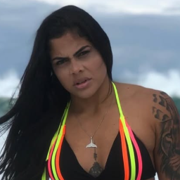 Raiane Vinuto